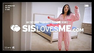 Sonnie gets to bang stepmother more than stepdad does- Sarah Vandella