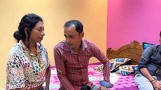 Biwi ko bola apne boss ko pussy kamsutra ras pilane kaliye kueki apna husband ka promotion confirm