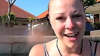 Breath Hold Training in Pool