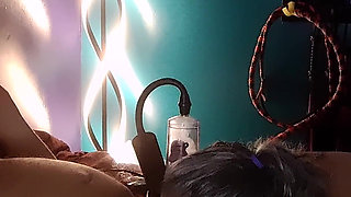 Sideview Pumoing a Monster