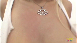 Big Butt Blonde Babe Mounts Her Pussy on a Fat Dick