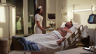 Angela White's plump rump pleases Manuel in anal bliss