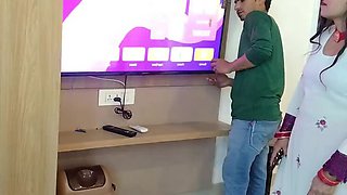 Indian homemade sex: Amanraza9 fucks 18 year old Baby Kajal's tight pussy doggy style while watching TV