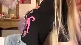 Belle Delphine_Nostalgia Quest