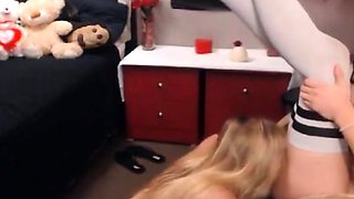 Pleasant Evening Plans: Amateur Lesbian Webcam Fun