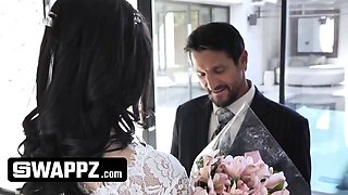 Jumpy virgins Hazel Moore and jazmin luv get nailed by their stepdads before the wedding