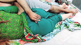 Horny Indian couple's real fuckfest and morning romance on the bed