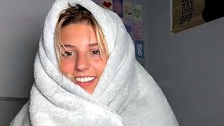 Blonde teen Sierras first erotic masturbation video