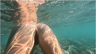 Risky Fucked Swim Girl Underwater Public Anal And Pussy Fuck On The Beach Jessijek
