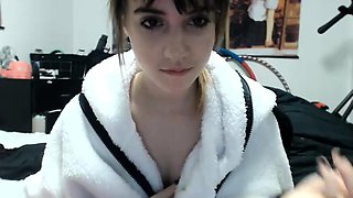 Amateur Webcam Anal Masturbation