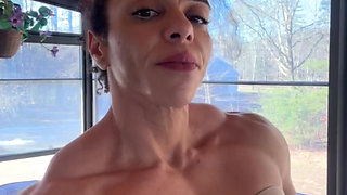 Curlyfitqueen dominance ignites unstoppable passion