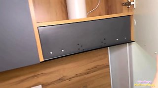 DON'T CALL MY MANAGER!" I seduced and fucked the delivery girl.