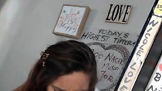 Hot Amateur Chick Masturbating on Webcam