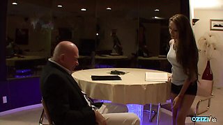 Zizi Vids featuring dear's hardcore xxx