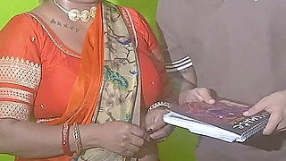 Indian Emi Agent Fucked Mother and Step Daughter Together Outside the House in Exchange for Emi