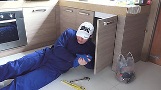 You going mad off my nyloned legs