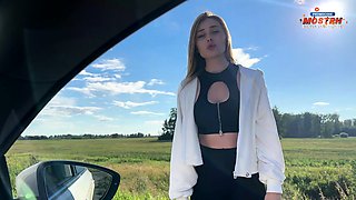 Hot bitch hitchhikes in tight leggings and pays for the