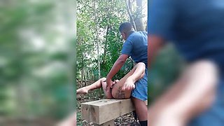 Real couple fucking in a natural park t