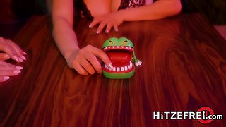 Wolf Wagners Dirty Jungle Party 3: Lively Threesome Finale