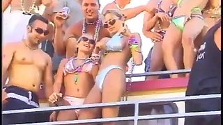 Beach makes them lose control: Big Tits, Amateur  Pornhub Porn