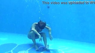 Canadian MILF Heidi Van Horny's X-Rated Pool Time