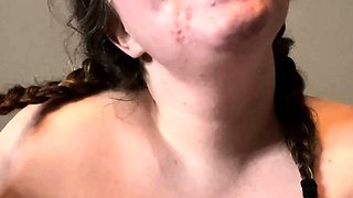 Big boob brunette masturbates on webcam