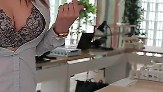 You're My Obedient Virgin Pet. Beautiful Female Boss Tamed You as a Convenient Toy. Part.1