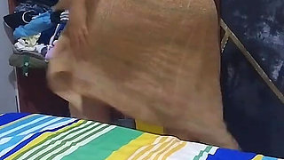 She Puts Cream on Her Ass Before Going to the Gym