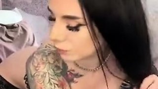 Solo webcam tranny masturbation