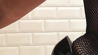 Pissing hard in the bathroom