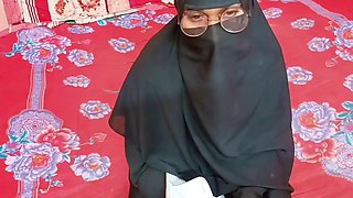 Crazy Student 18+ Sex With Her Teacher When Her House Is Empty