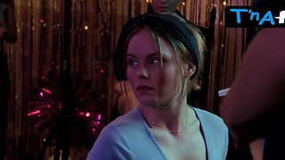 Fie Petersen Milk cans Gig In Molten Young Thing