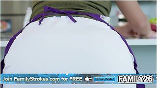 Ay, Stepson, Fuck Me Right Here On The Floor With Havana Bleu And Peter Green