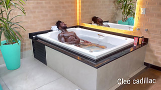 The Cuckold Wanted to See His Wife Fucking with the Black of the Big Cock