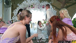 A hot russian bride Jane White got banged in the cowgirl pose