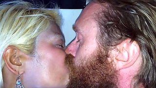 Pulled amateurs close up car sex