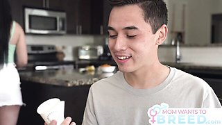 Natural Jennifer and Juan's momwantstobreed scene