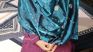 I fucked my hijabi stepsister's pussy.