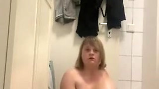Amputee girl having fun with her big dildo
