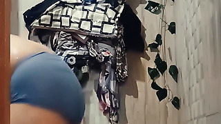 Stepsister Shower Surprise Woman Shows Her Body