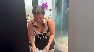 STEPSON BREAKS THE ASS OF THE MAID HIRED BY HIS STEPMOTHER