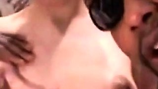 Deutsche Frau Ute im interracial Gangbang Creampie