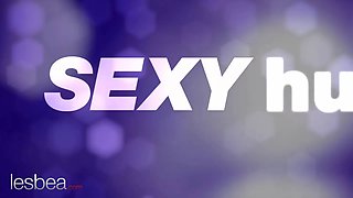 Lesbea Pussy Licking face-sitting splendid girls