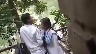 Today Exclusive- Desi Clg Lover Outdoor Romance And Sex Capture By Hidden Cam