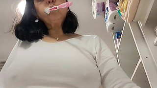 Brushing Teeth, Paste Looks Like Cum Milk in Her MILF Mouth