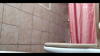 Pee at Night. I Was About to Go to Sleep and I Stopped by the Bathroom