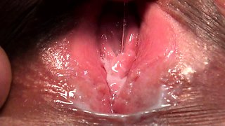 Pulled amateurs close up car sex