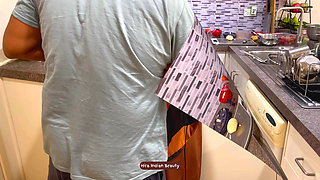 Beautiful Saree Sex - Loud Pussy Eating - Erotic Face Fucking and Anal Sex with Step Brother