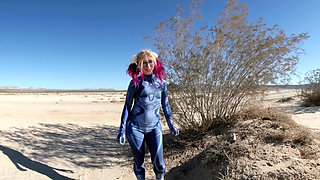 2D Possessive Robot Girlfriend