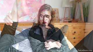 Mary Moon Turns On with Feet Solo Toy Passion